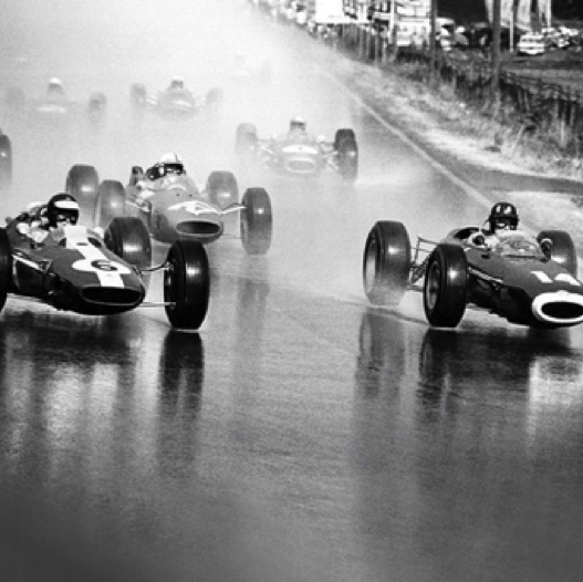 GP de Solitude 64 au coude à coude avec Graham Hill